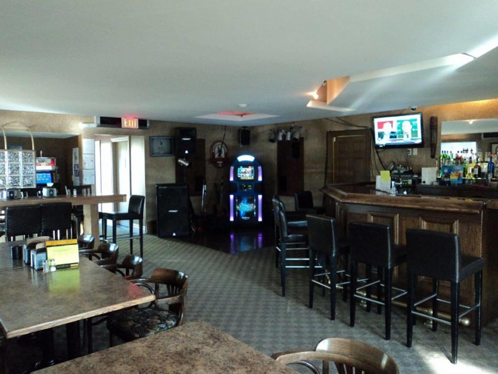 Stonehouse Motel&Restaurant Truro Buitenkant foto