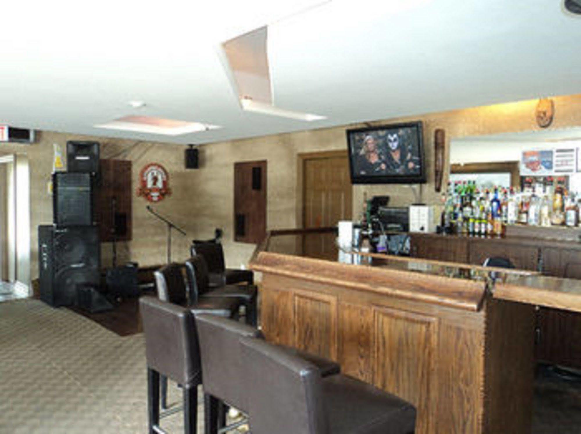 Stonehouse Motel&Restaurant Truro Buitenkant foto
